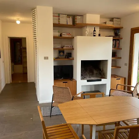 Semesterbostad Casa 2 Mari *