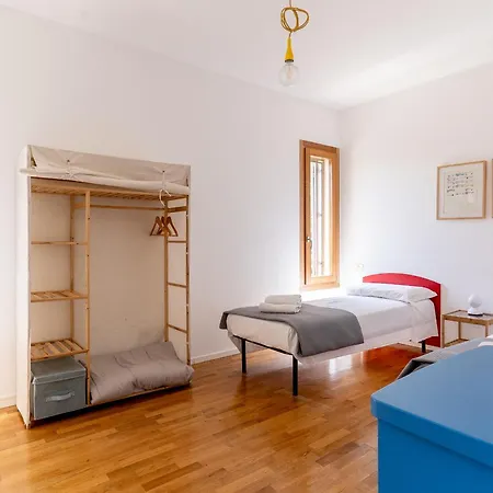 Semesterbostad Casa 2 Mari